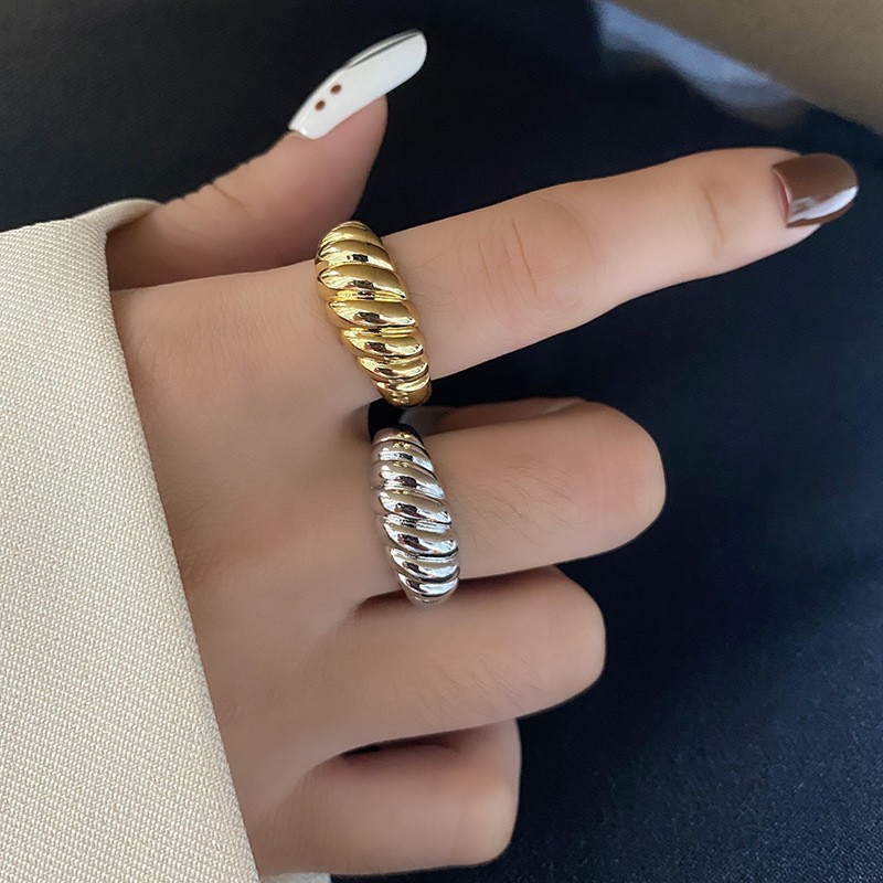 Anelli a Croissant Intrecciati - Men'S Minimalist Accessories recensione e prezzo