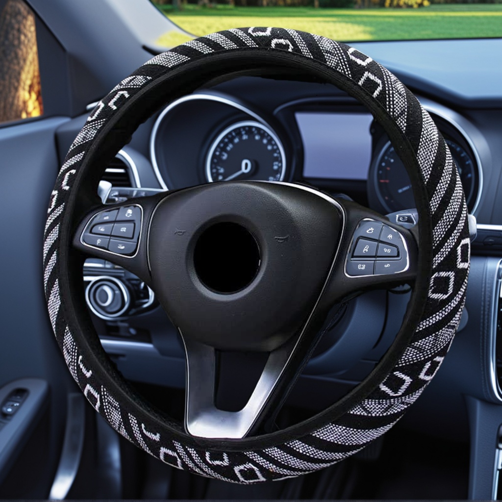 Coprivolante per auto elastico - Men Accessories Ethnic recensione e prezzo